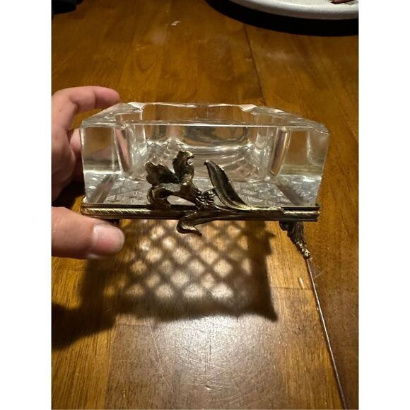 Vintage Mid Century modern MCM Thick Glass with Gold Tone Floral Holder Ashtray - Picture 4 of 12